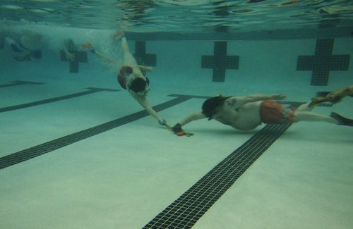 Nice defensive move by Diver Ed, the founder of the Underwater Hockey League against me. Well played, my friend.
